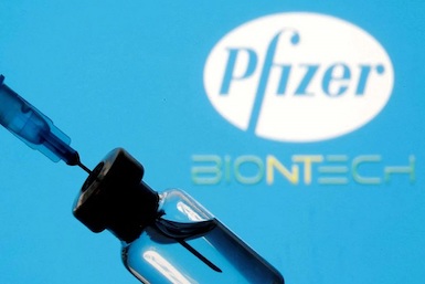 EMA khuyến nghị dùng vaccine Pfizer làm mũi tiêm tăng cường cho người từ 12 tuổi trở lên