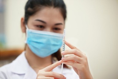 Đã tiêm Vero Cell thì tiêm bổ sung loại nào? Tại sao mẫu xác nhận mới ghi tiêm 7 mũi vaccine COVID-19?