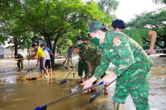 Khẩn trương giúp dân khắc phục hậu quả mưa lũ, ổn định đời sống